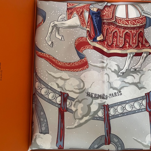 Hermes Silk Scarf “Cavaliers des Nuages” (Cloud Knights) - Picture 6 of 6